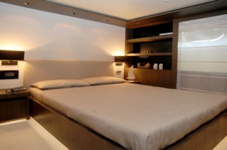 Admiral motor yacht AQUA -  VIP Cabin